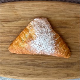 Слойка с вареной сгущёнкой 1001309