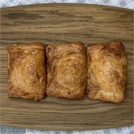 Мини-слойка с творогом 1001658