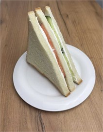 Сэндвич с лососем 1012281