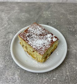 Шарлотка с яблоками и изюмом 1131117