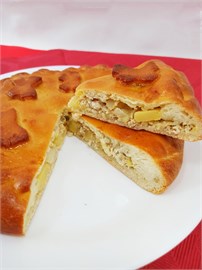 Пирог с мясом и картофелем 1240572