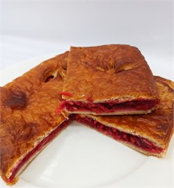 Пирог с яблоками и брусникой 1240612