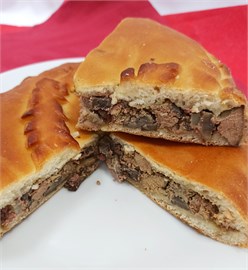 Пирог с куриной печенью и грибами 1265772