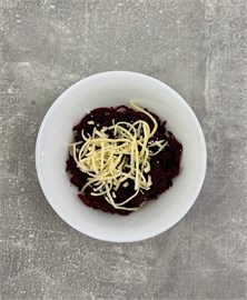 Салат из свёклы с сыром и чесноком 1000038